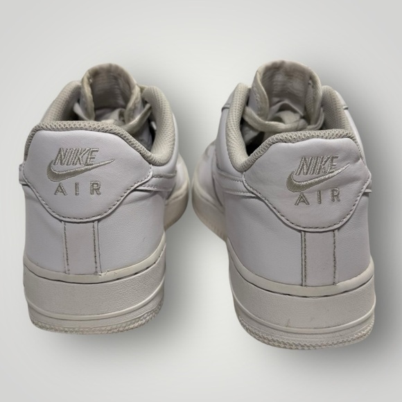 Women’s Nike Air Force 1 size 8.5 - Picture 3 of 7
